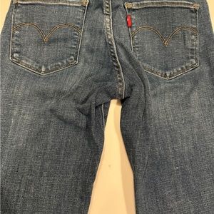 Levi’s 711 Skinny Jeans Size 27
